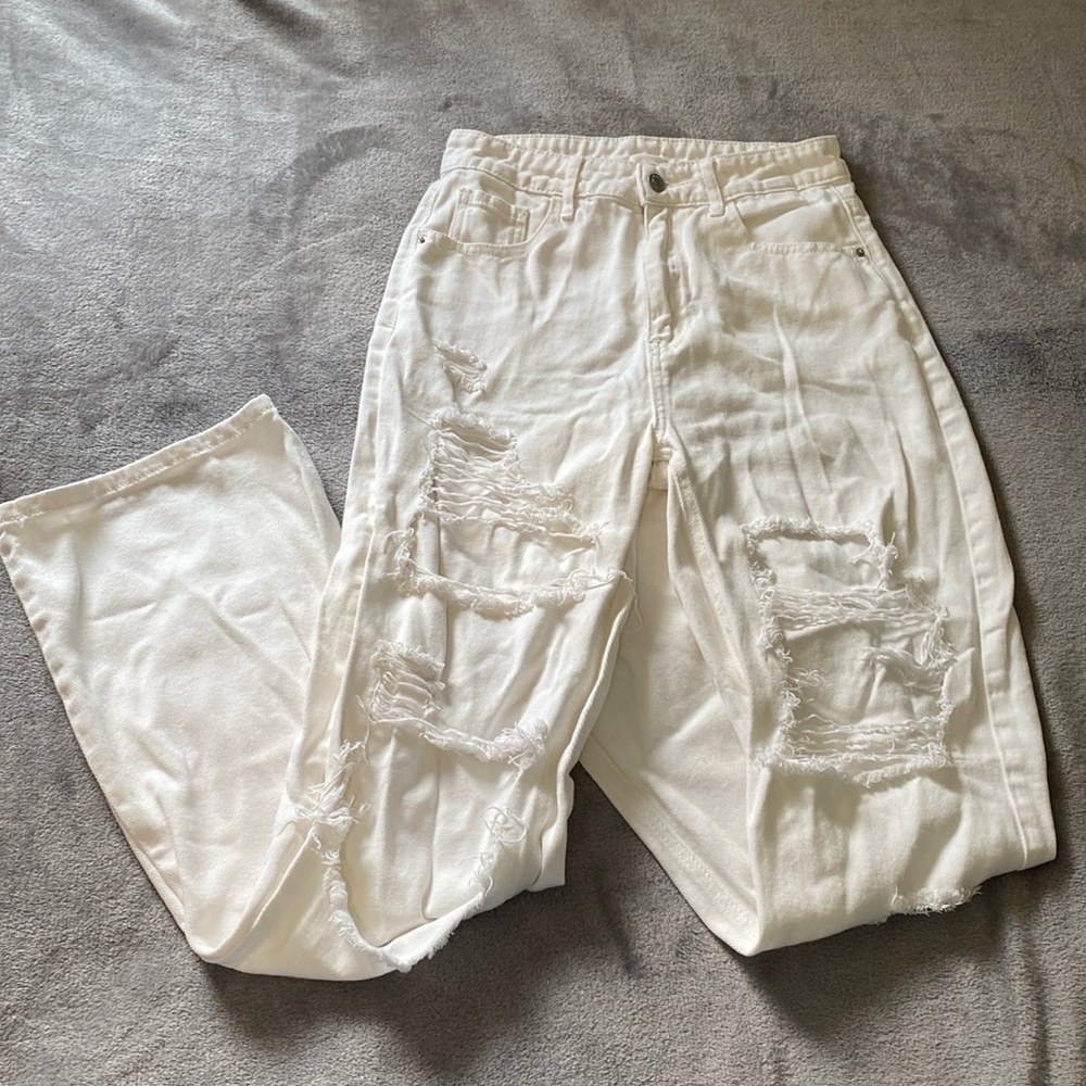 SHEIN Women’s Small/Size 4 White High-Waisted Ripped Wide-Leg Jeans